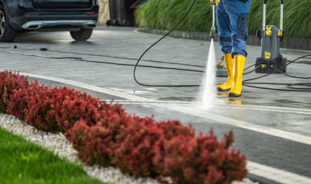 Why Choose Our Certified Pressure Washing Experts for Your Project Needs in North Utica, IL?